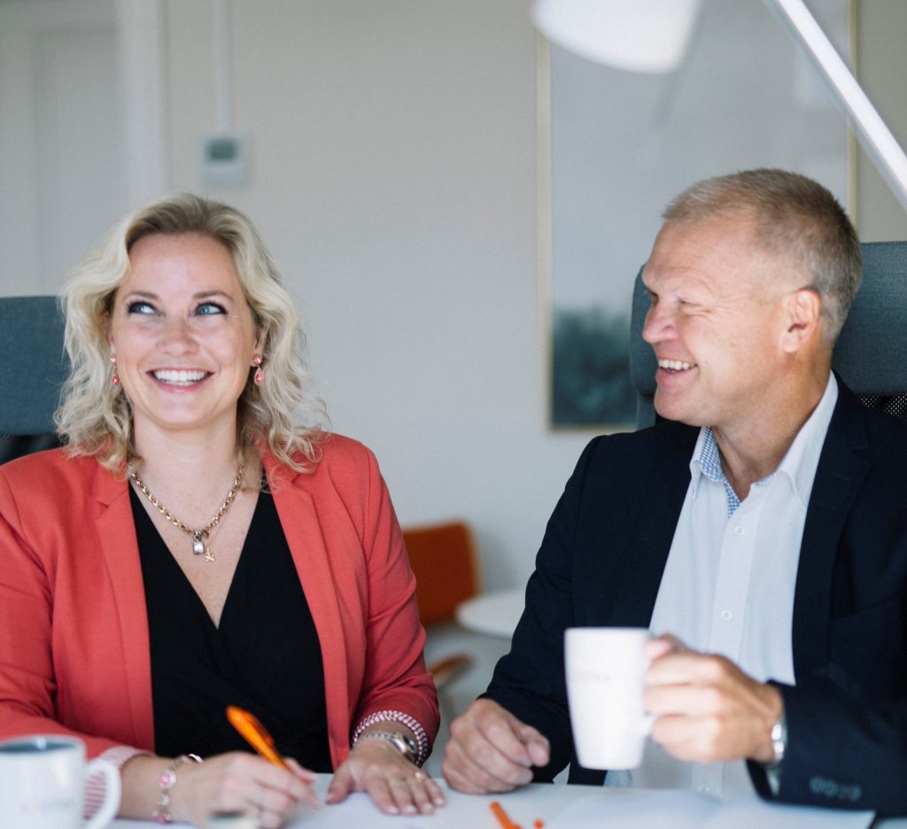 Elin Toft och Mikael Hammarin, VD på Castra Group AB